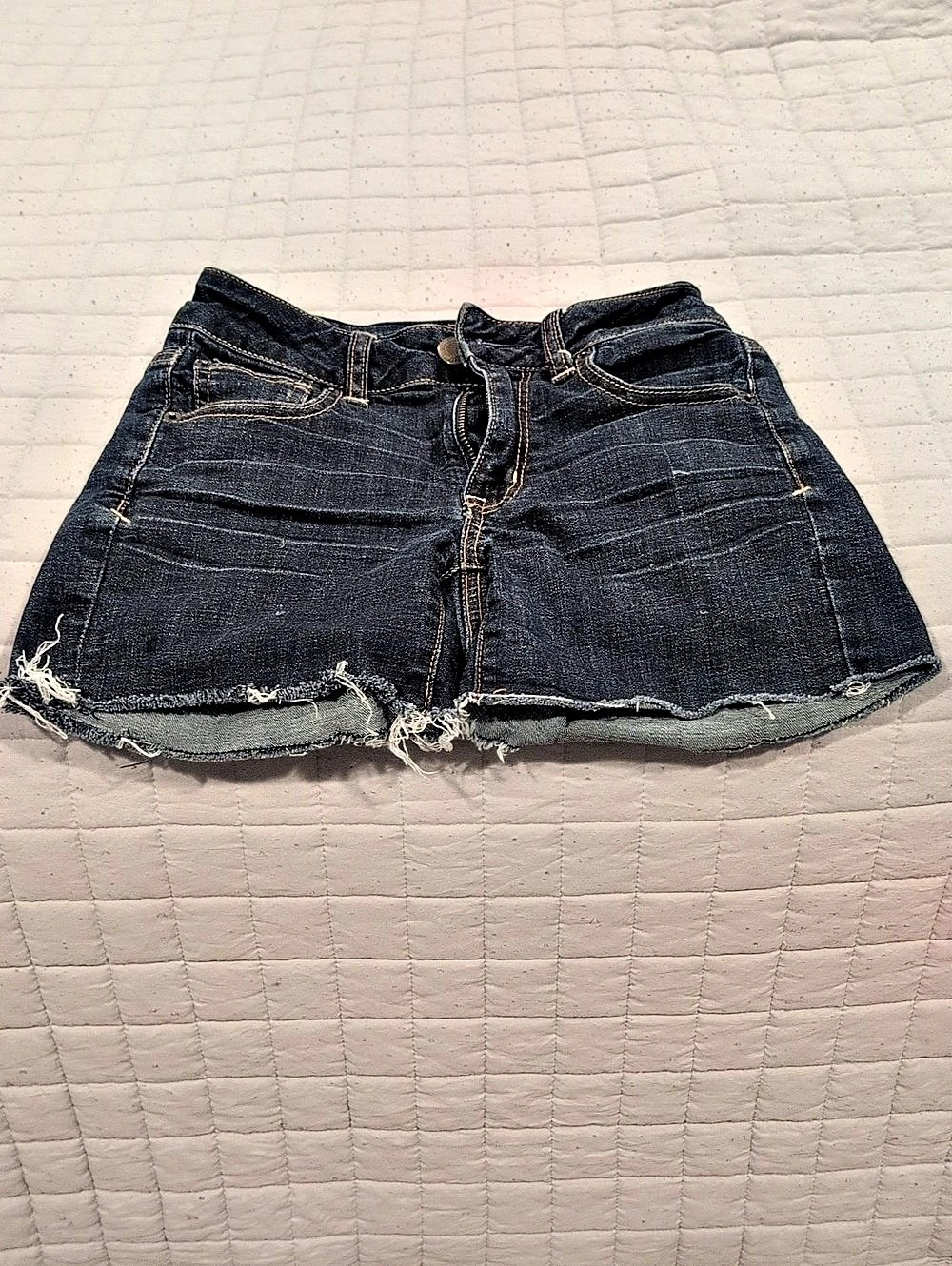 American Eagle Outfitters Super Stretch Denim Cut Off Shorts Size 0